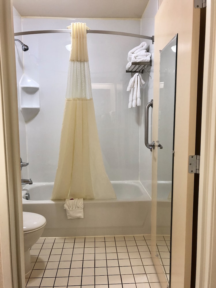 Best Western Byron Center 14/40