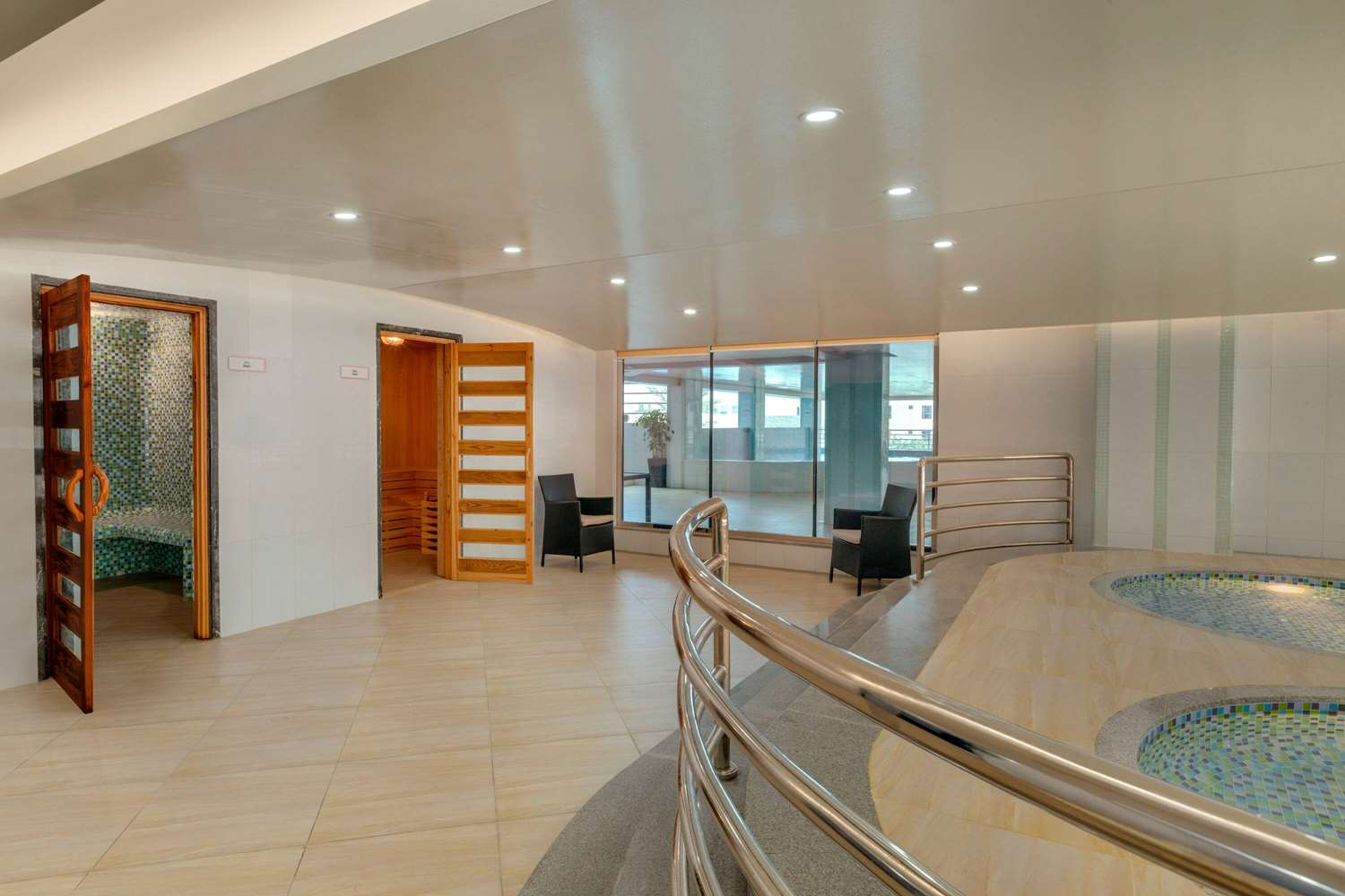 Ramada Hotel & Suites by Wyndham Amwaj Islands Manama 26/61