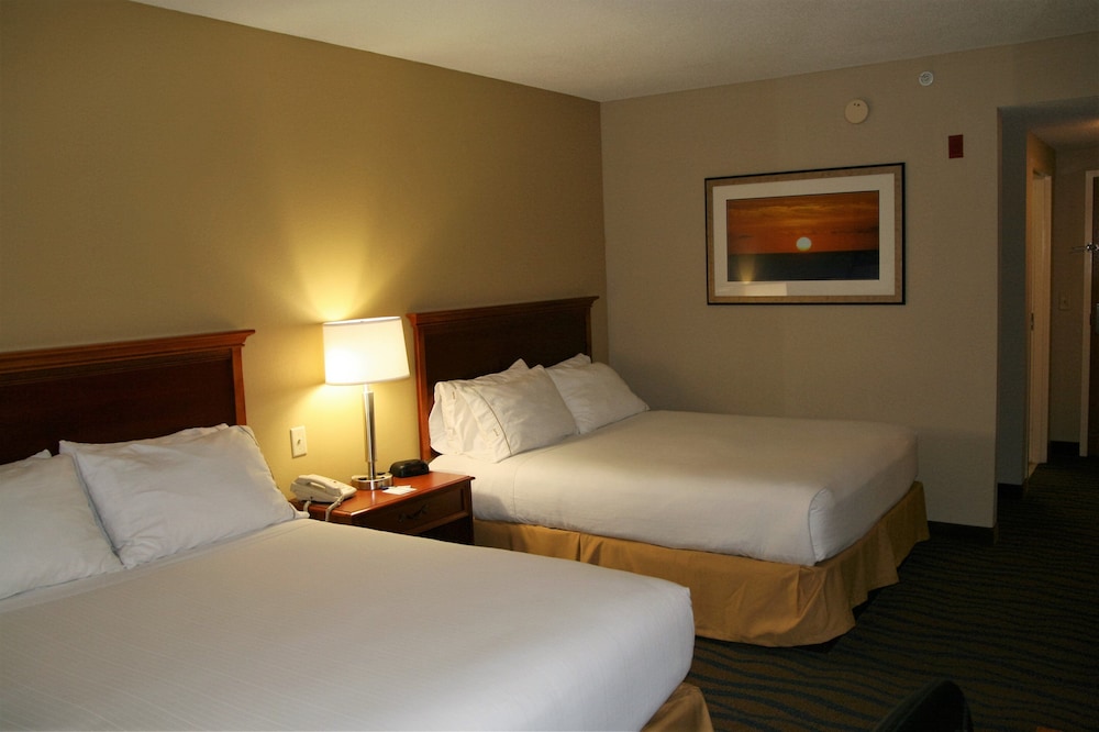 Holiday Inn Express Hotels And Suites Brooksville West 34/56