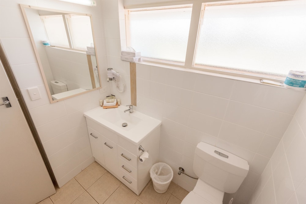Hospitality Carnarvon, SureStay Collection By Best Western 17/54