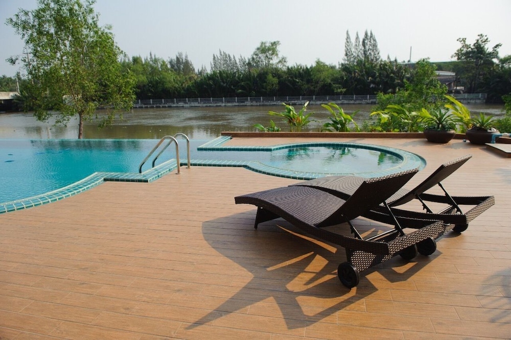 Coco View Hotel 45/67