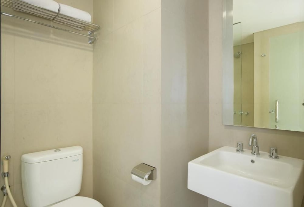 Amaris Slipi Jakarta 24/27