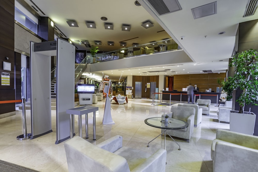 Lobby at Point Hotel Taksim, ISTANBUL