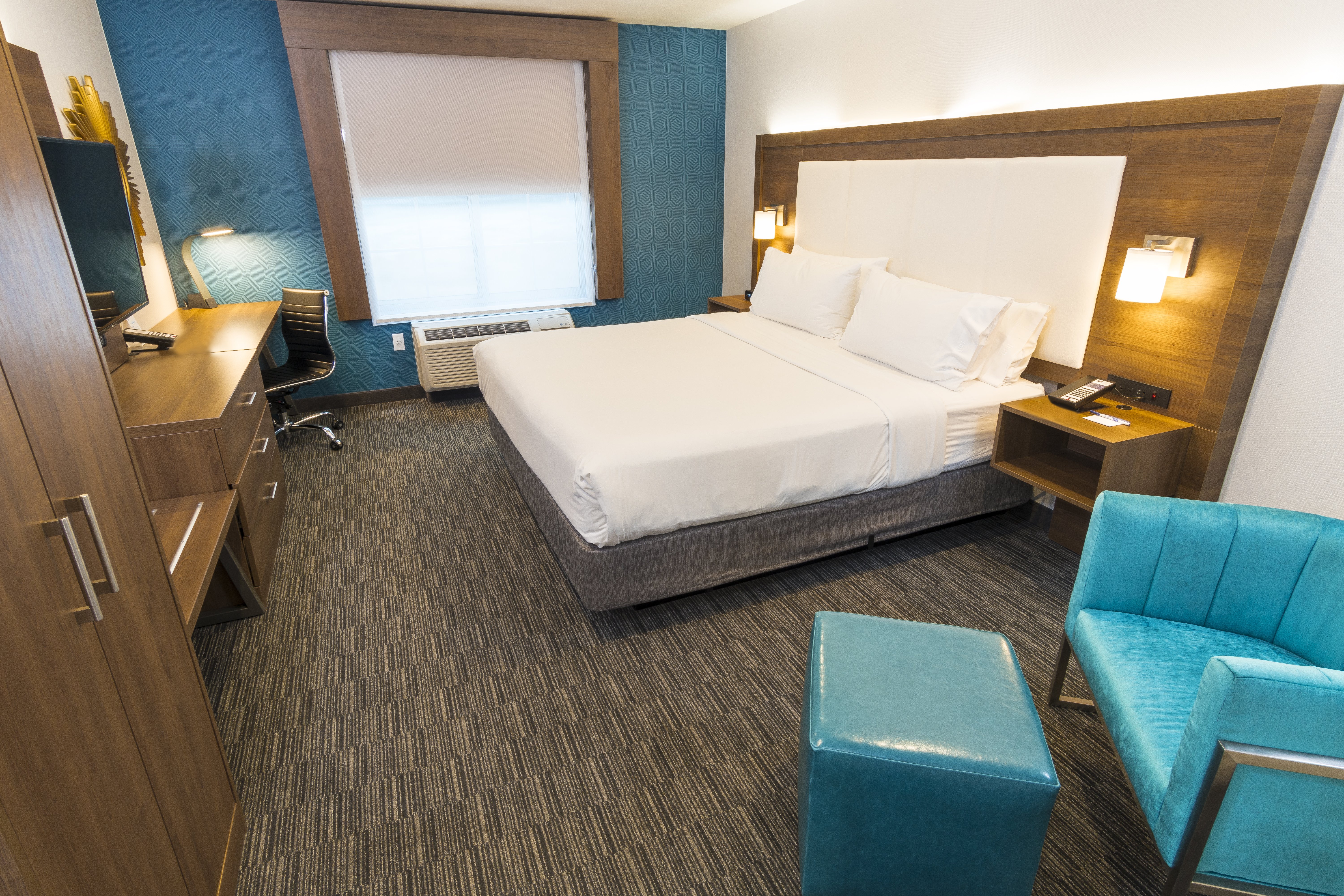 غرفة بسرير كوين، Holiday Inn Express Hollywood Walk of Fame An Ihg Hotel 2/8