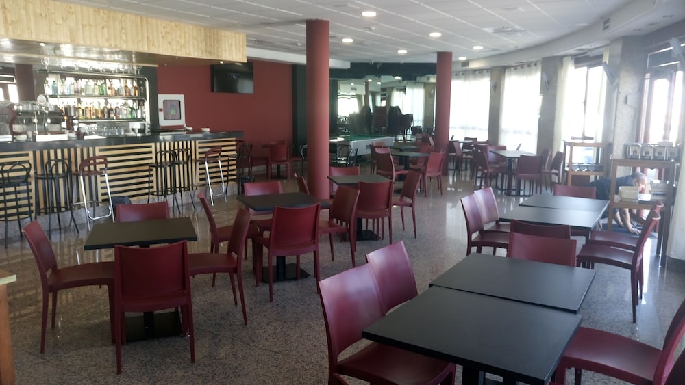 Hotel Humanes 50/65