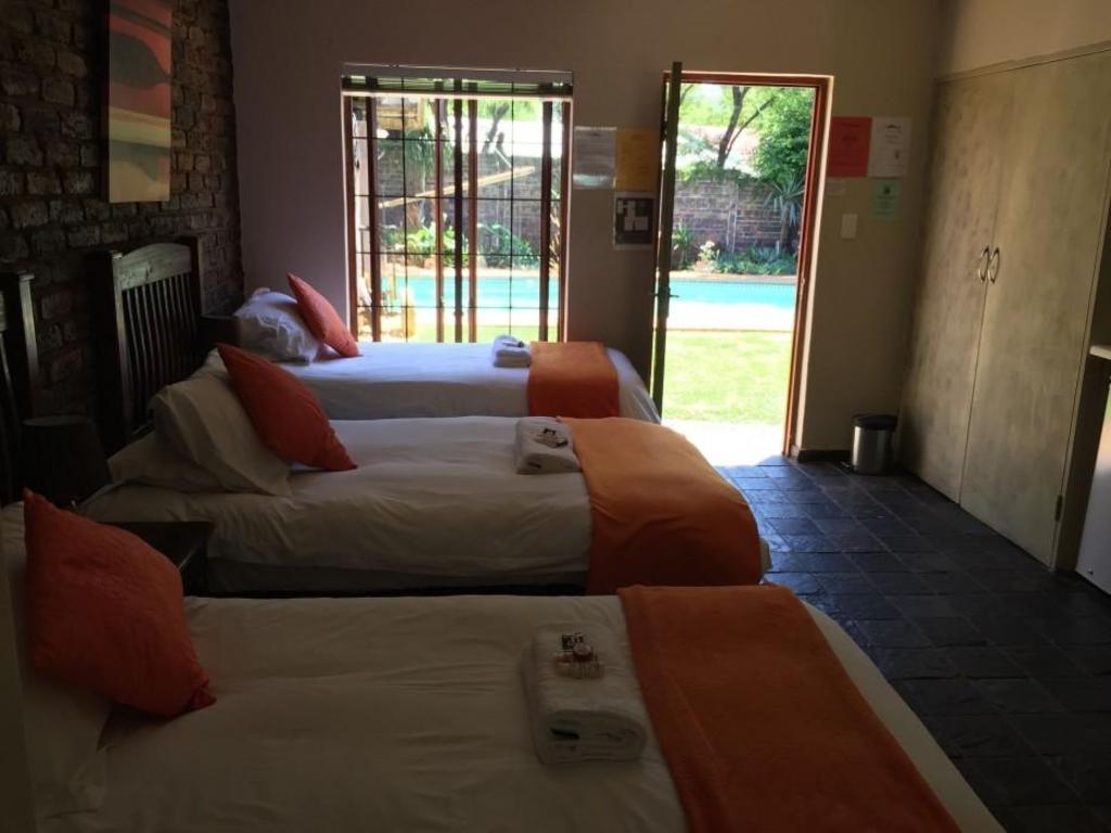 Travellers Nest Guesthouse 31/93
