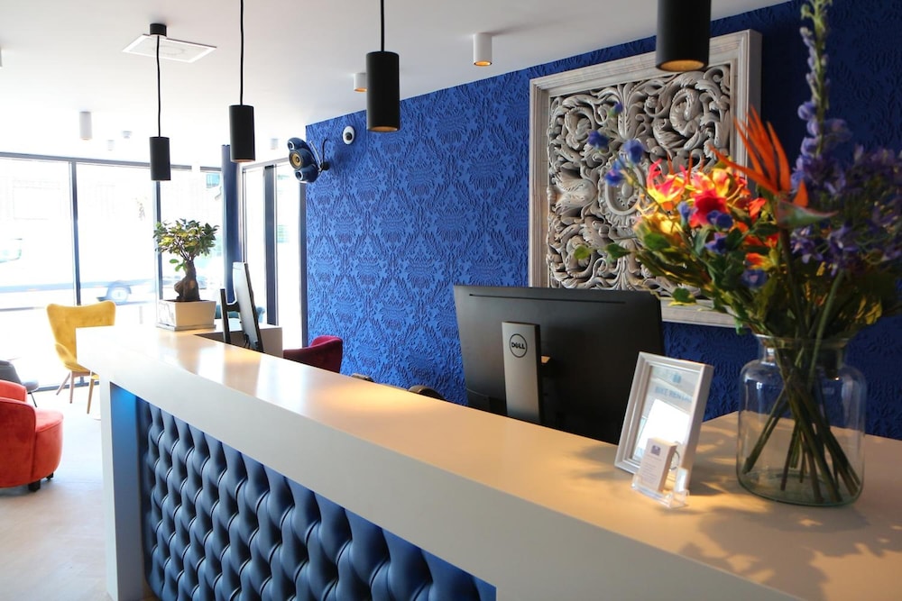 Blue Mansion Hotel 10/55