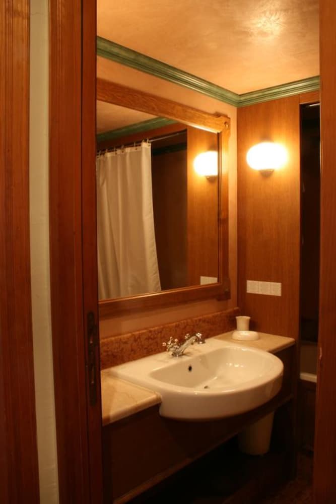 Hotel Residence Catturani 35/37