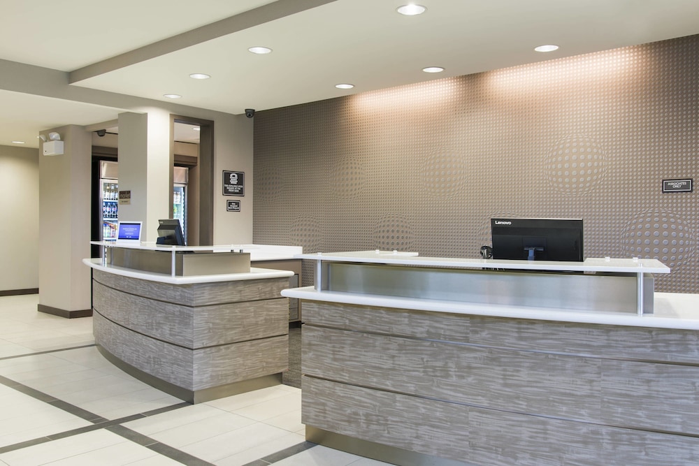 Residence Inn Milwaukee West 3/34