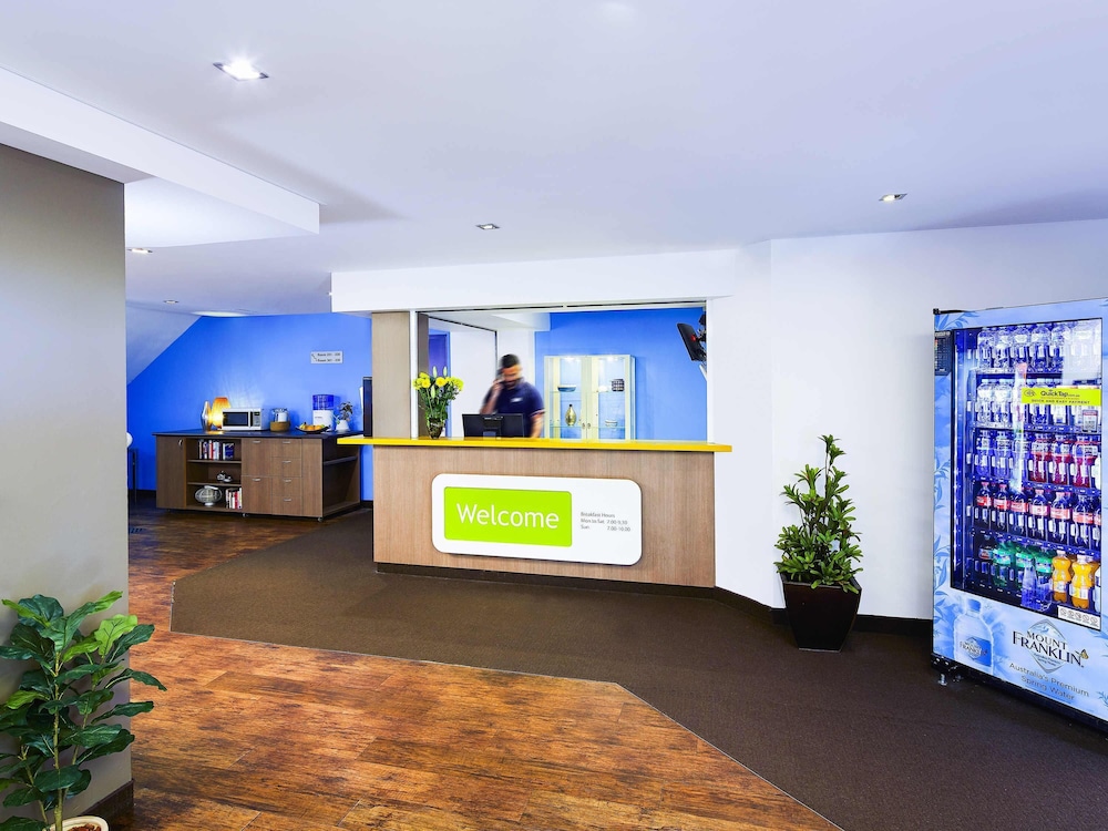 IBIS BUDGET PERTH AIRPORT 12/63