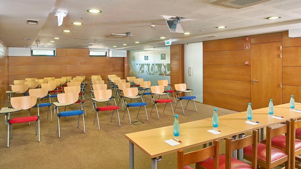 Oceanus Aparthotel 51/63