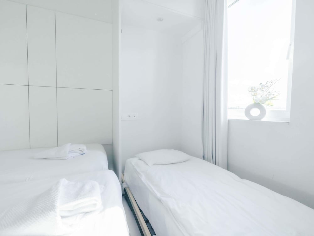 Ibis Budget Brugge Jabbeke 27/68