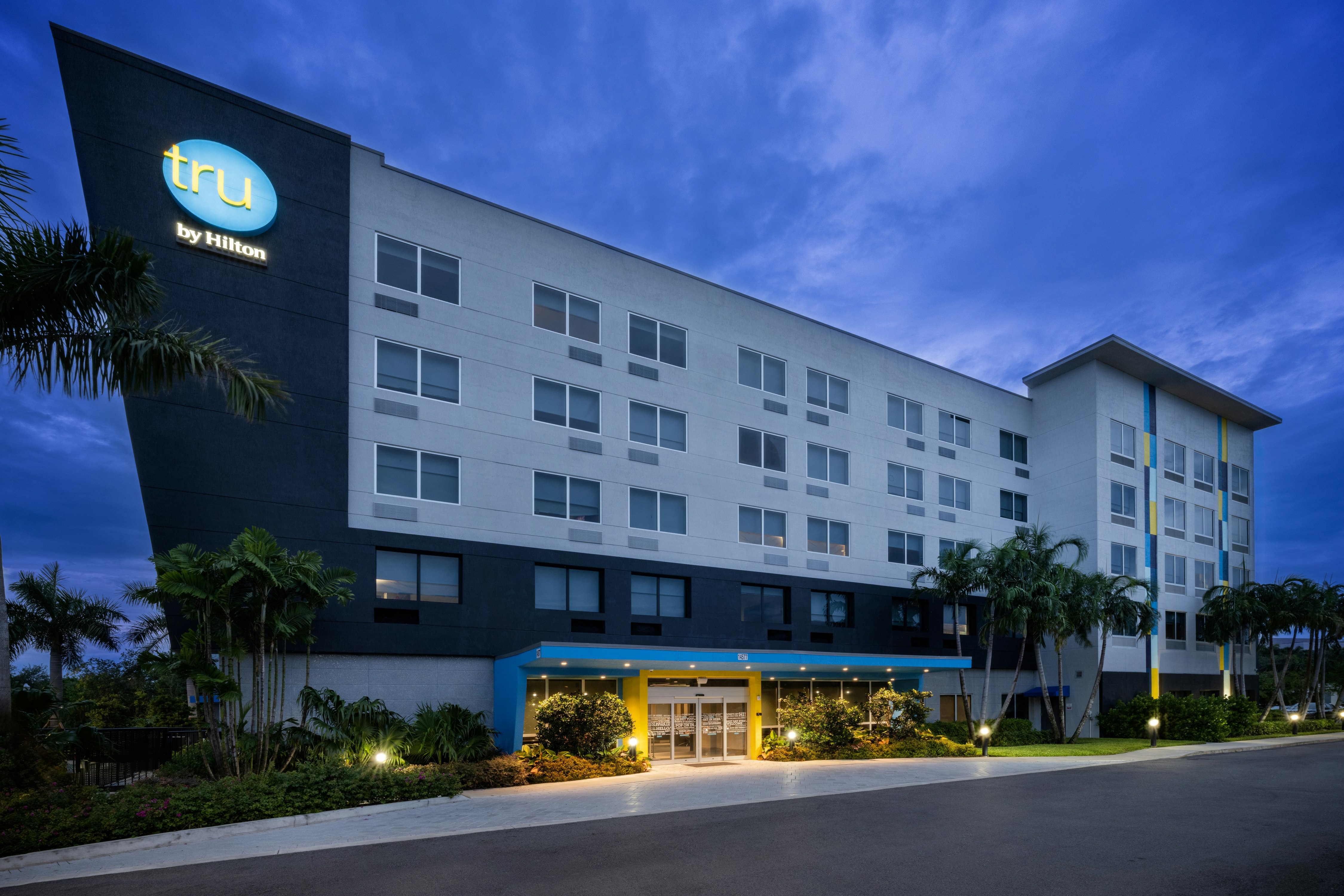 Tru by Hilton Miramar 3/32