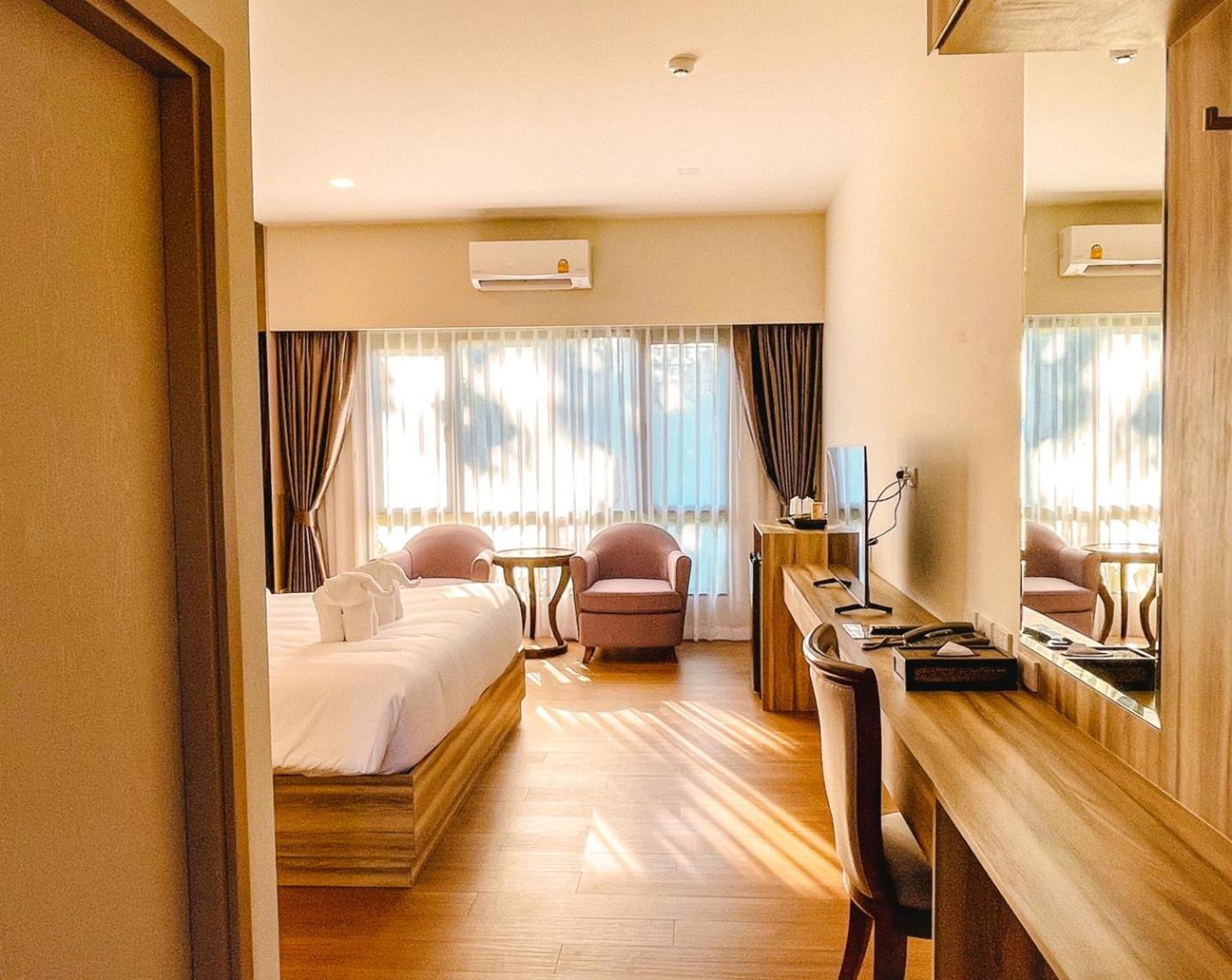 Sukruethai Hotel 19/38