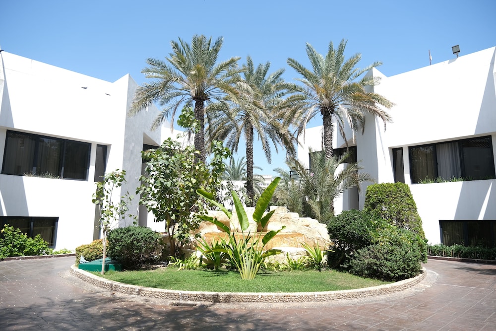 Dubai Marine Beach Resort And Spa in DUBAI