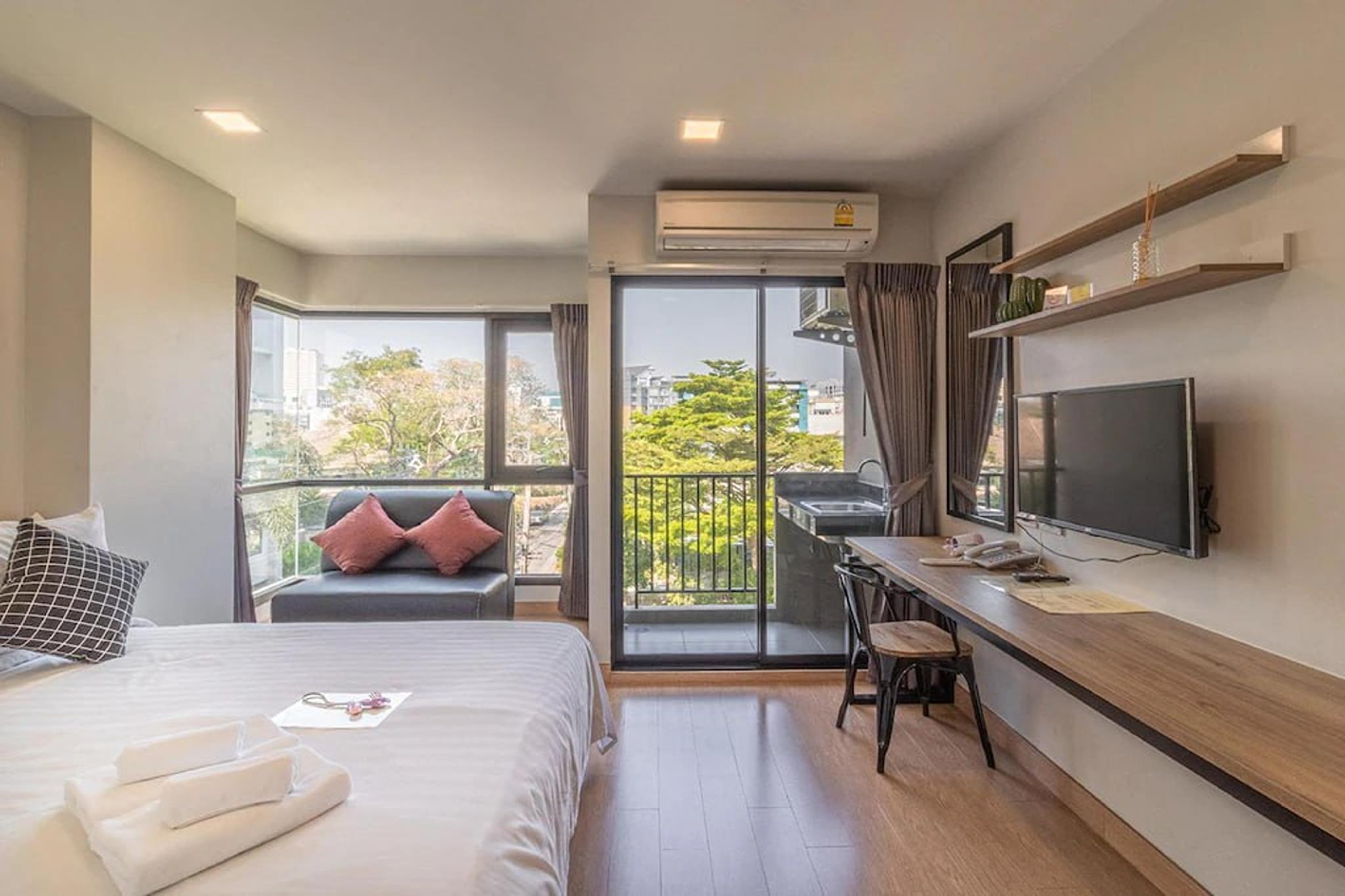Corner Double Room