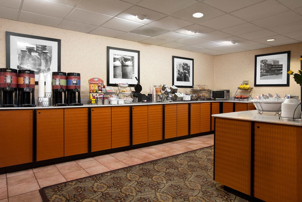 Days Inn & Suites By Wyndham Albuquerque North 17/30
