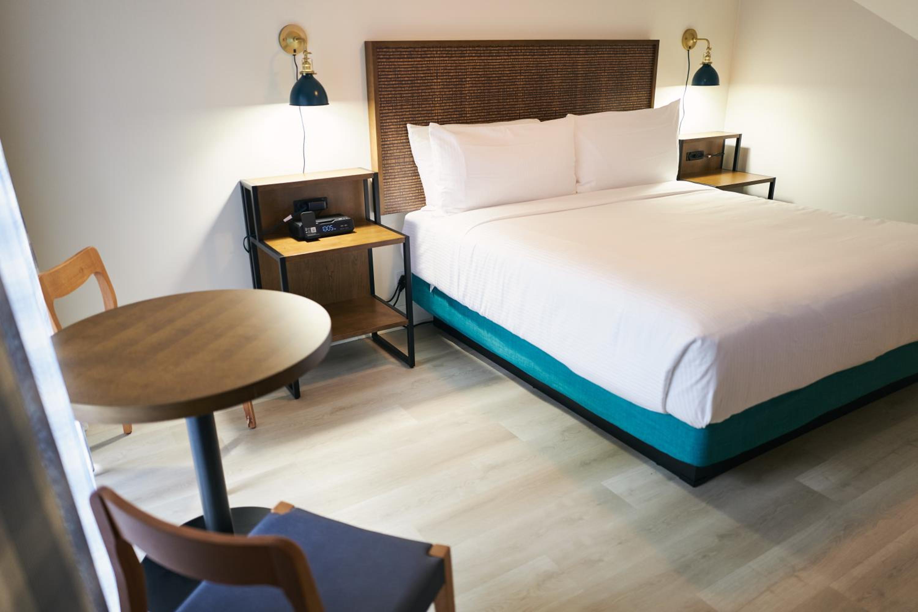 Junior Suite, SoMa House 2/4