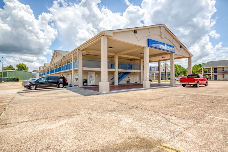OYO Hotel Baton Rouge East I-12 Louisiana 50/52