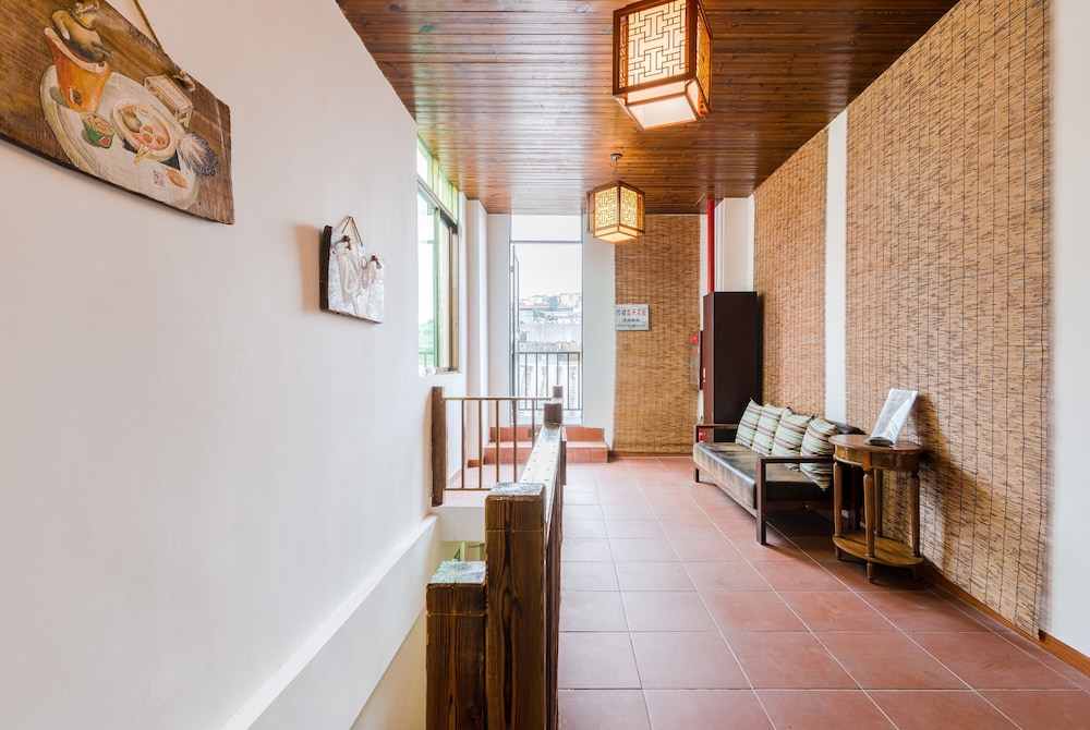 Chaozhou Hello Inn 20/50