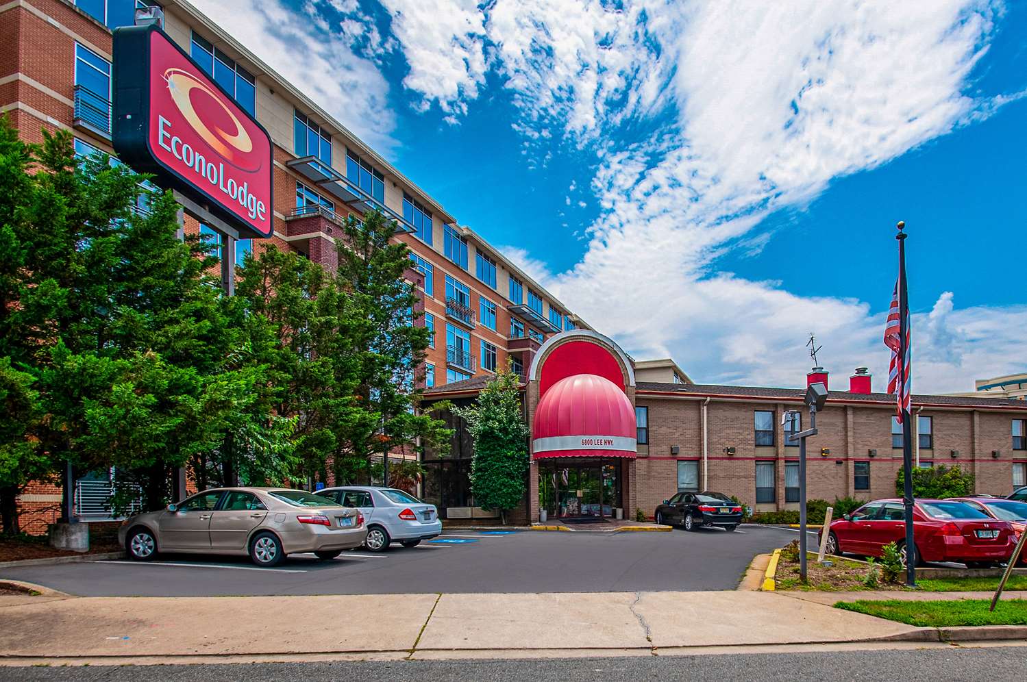 Econo Lodge Metro 34/36