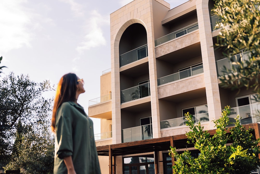 Falesia Hotel - Adults Only in ALBUFEIRA