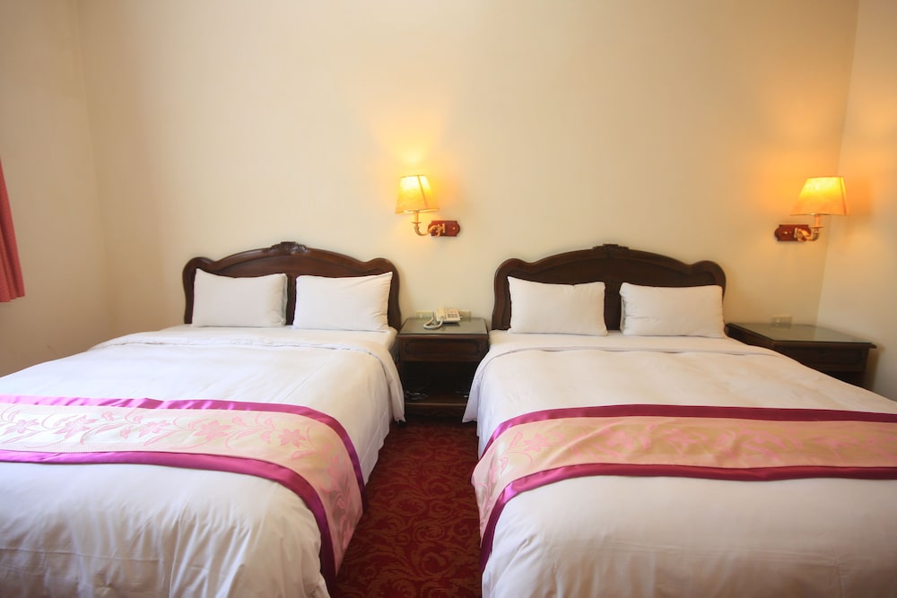 East Commercial Affairs Hotel 19/37