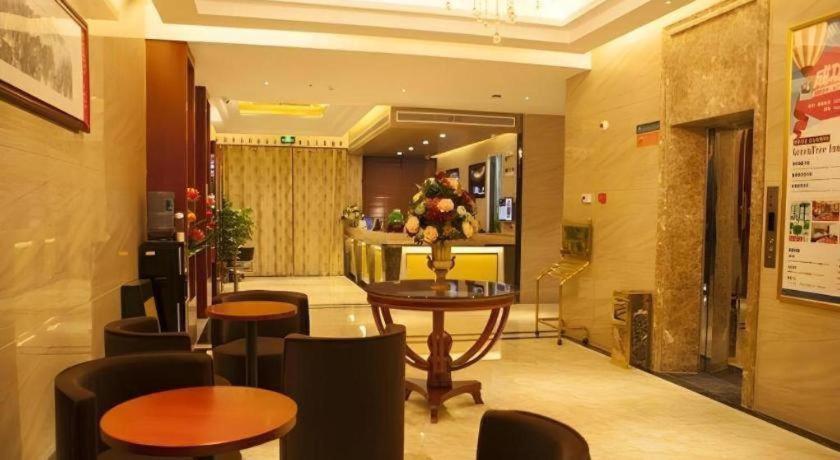 GreenTree Inn Jiansu Nantong Tongzhouwan Huanghe Road Business Hotel 34/41