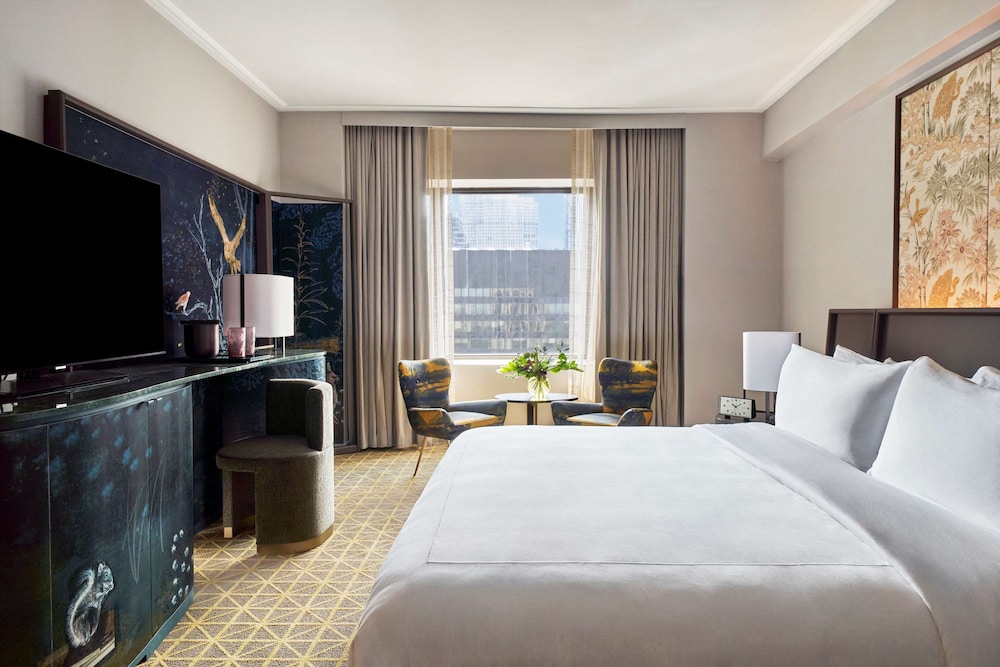 ROOM, KING BED, CITY VIEW