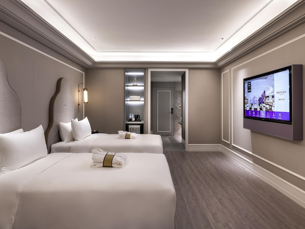 Mercure Shanghai Xujiahui South 12/31