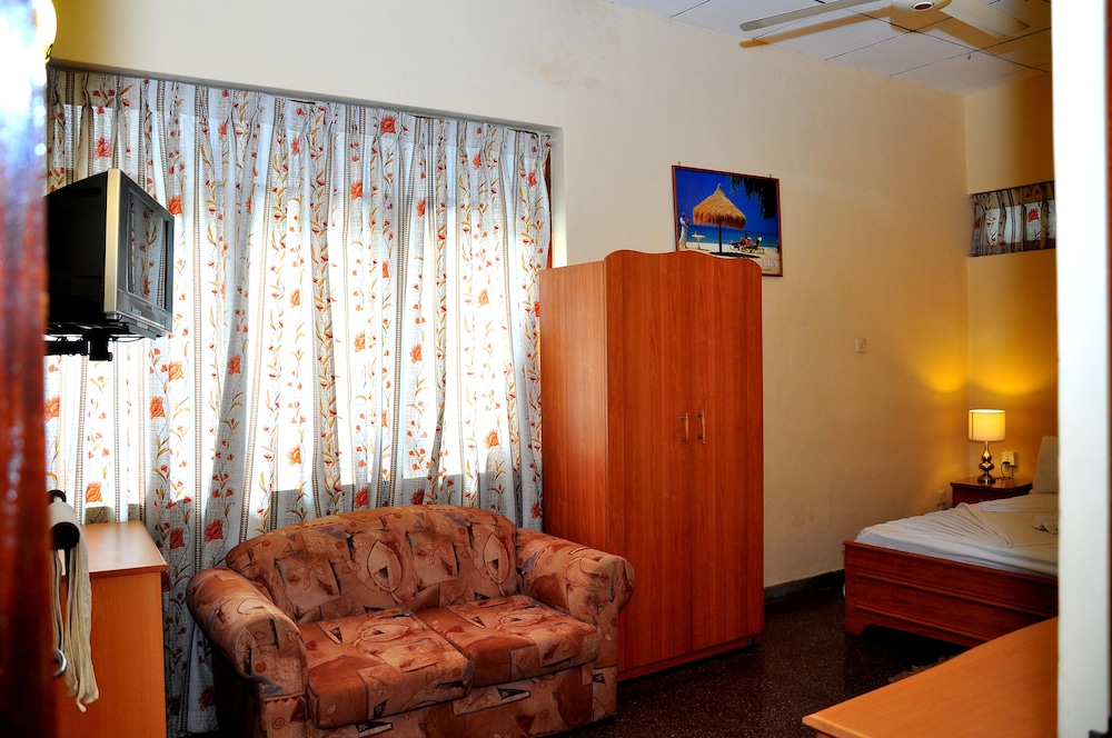 Milano Tourist Rest 23/40