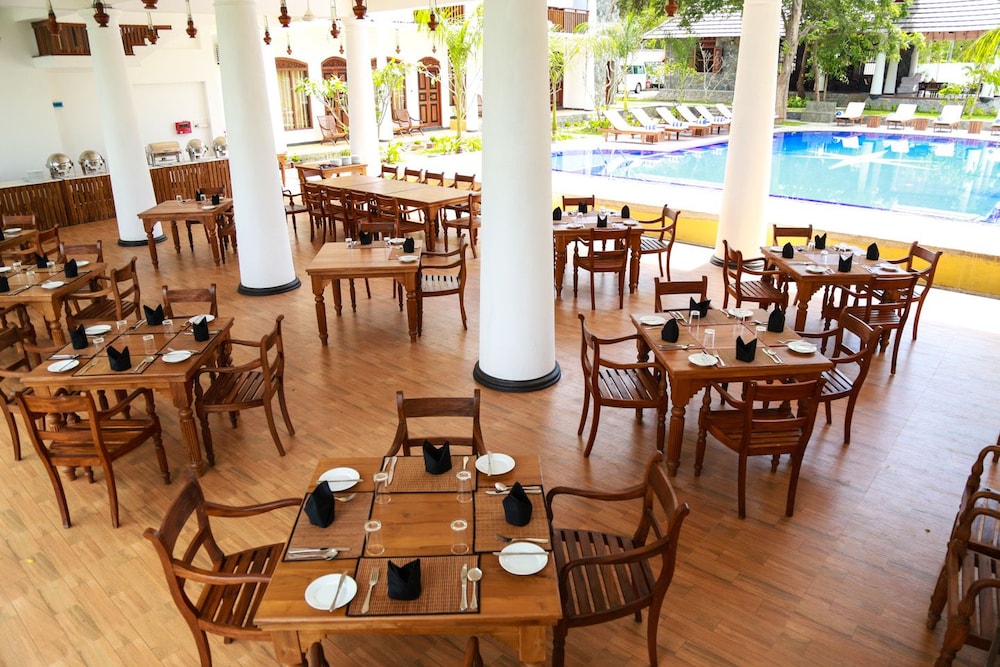 Oga Reach Hotel 26/42
