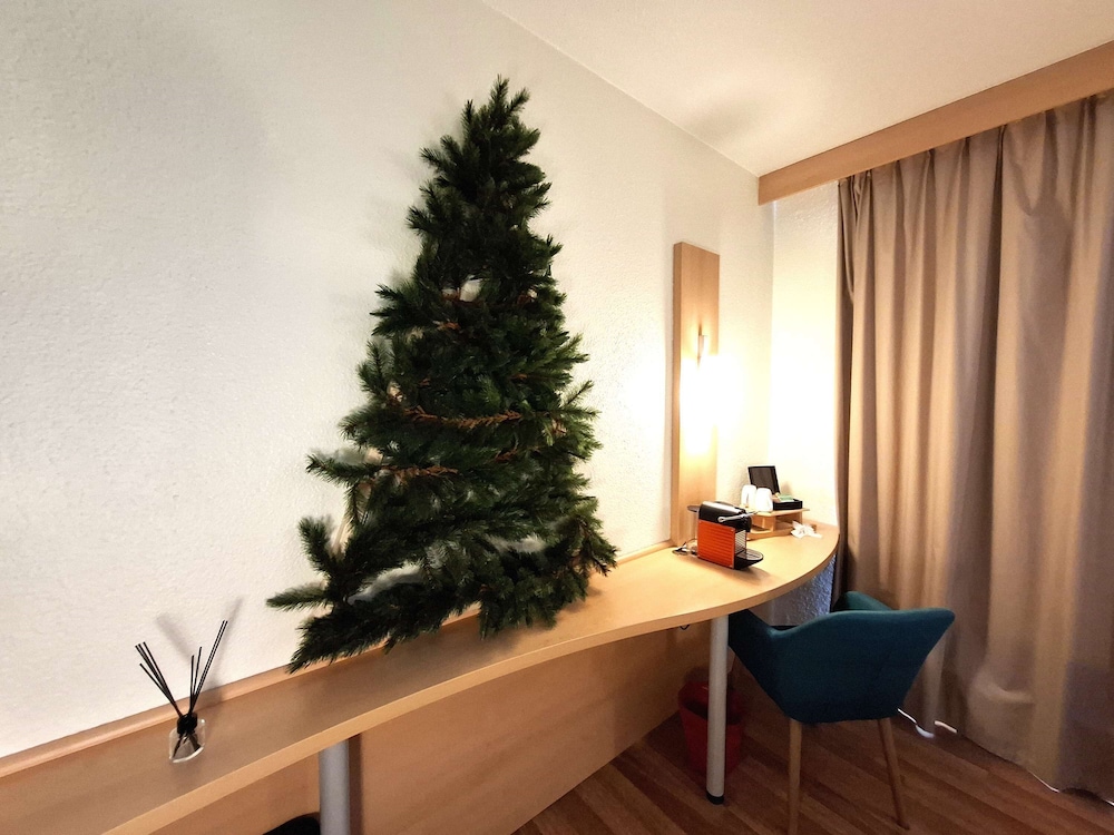Hotel Ibis Annecy Centre Vieille Ville 47/73
