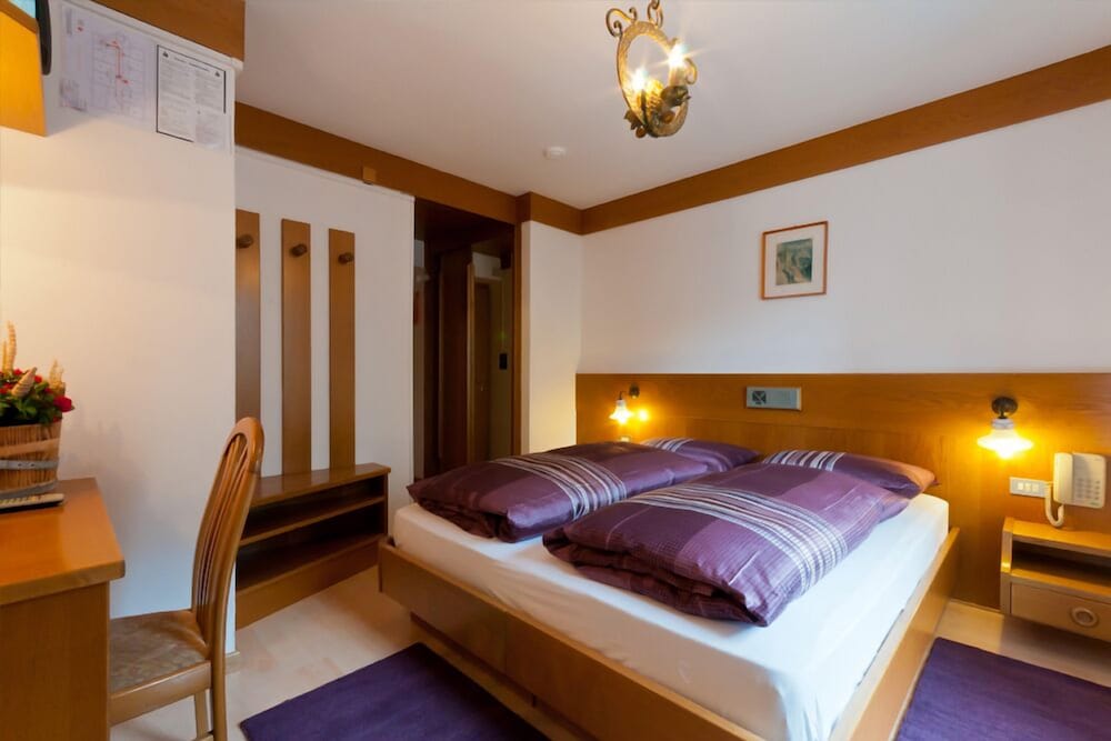 Economy, Double Bed