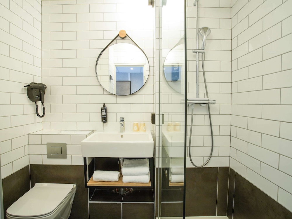 Hotel Ibis Tours centre Giraudeau 57/57