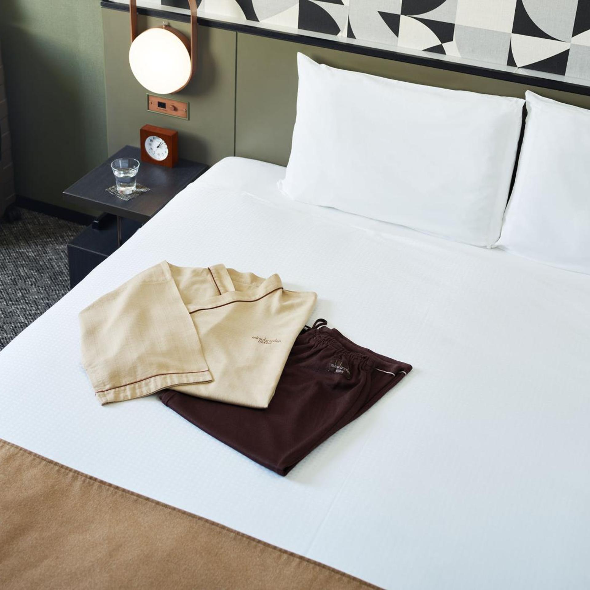 ROOM ASSIGNED ON ARRIVAL
