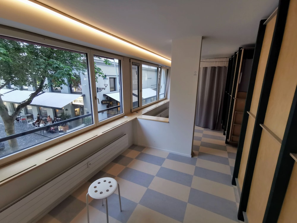 Green Marmot Capsule Hotel Zurich 2/29