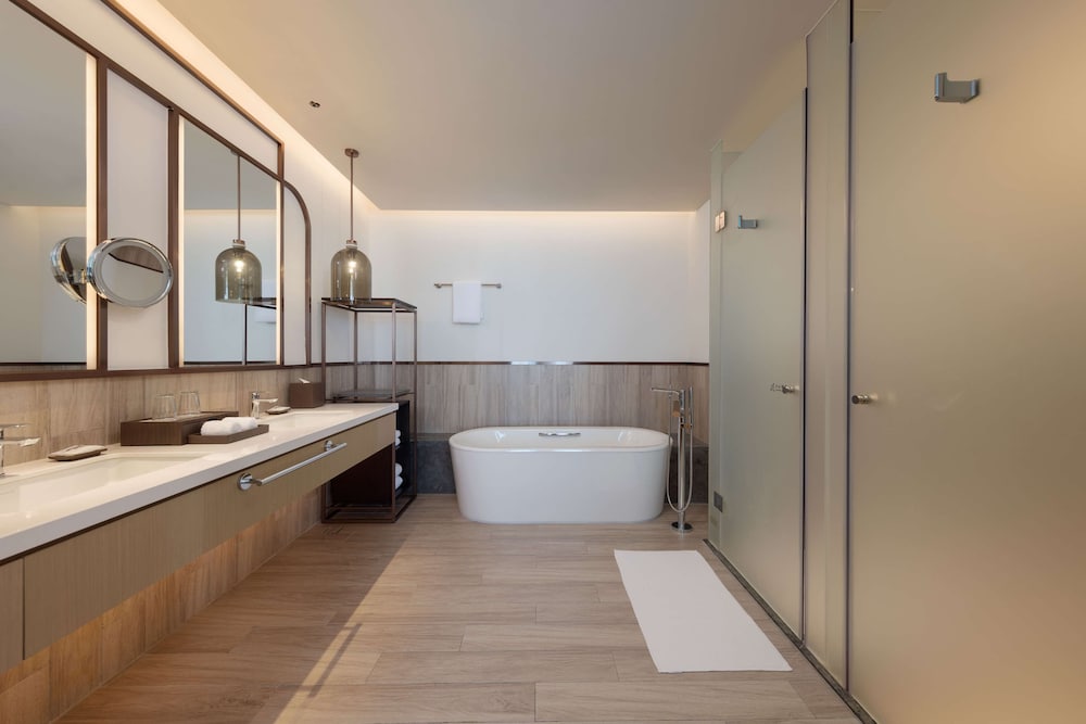 Hyatt Regency Sanya Tianli Bay 49/50