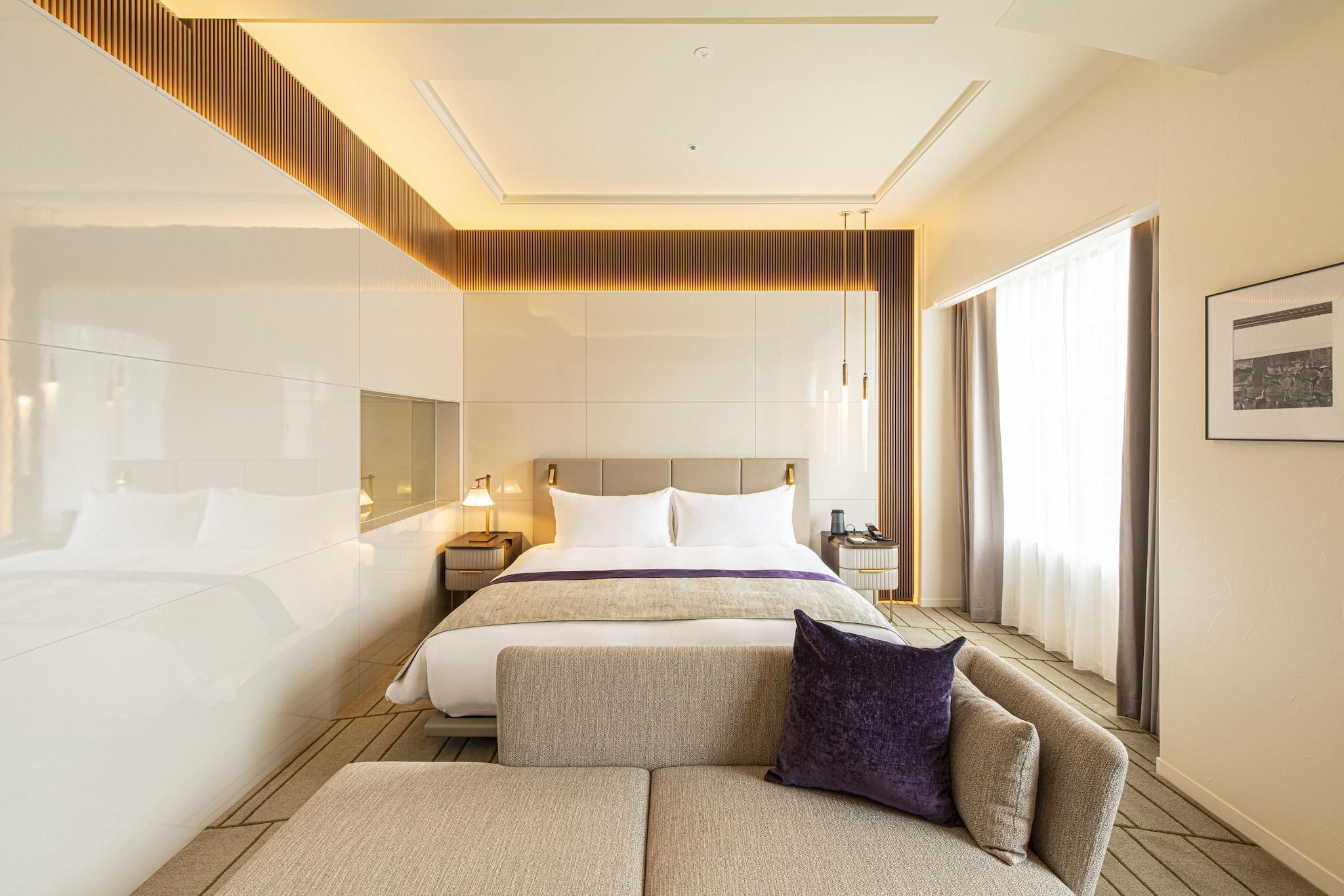 Room, King Bed