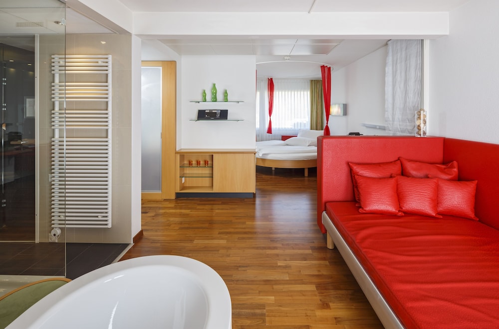 Ramada by Wyndham Baden du Parc 51/74