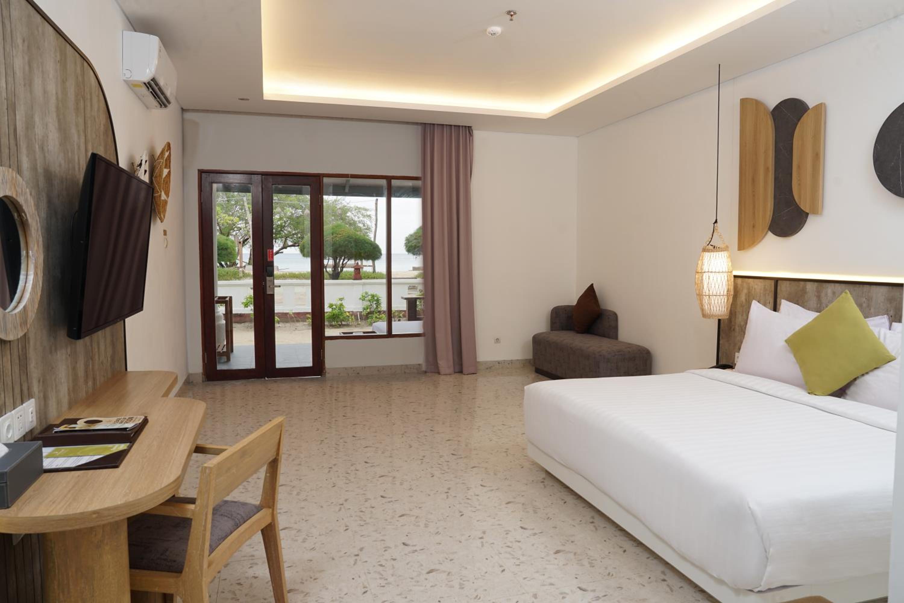 Suite, Beach Front