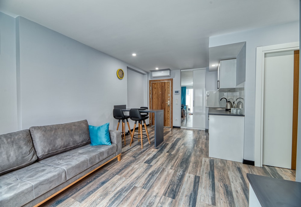 Gris & Verde Suite Hotel 34/50