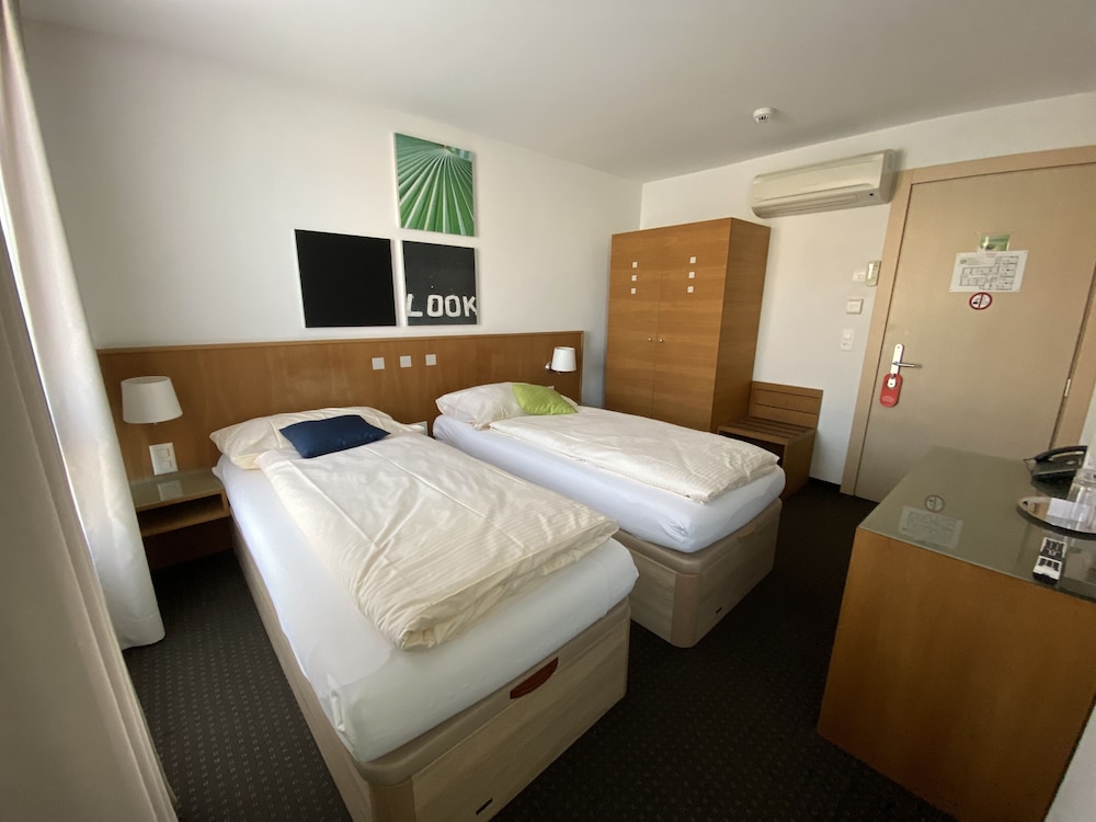 Businesshotel Lux 23/50