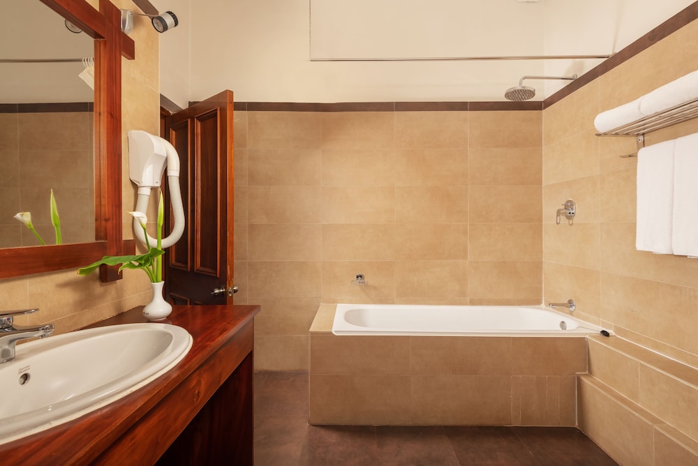 Grand Hotel Nuwara Eliya 47/50