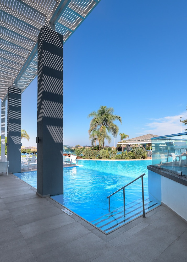 Oceanis Beach Hotel 16/50