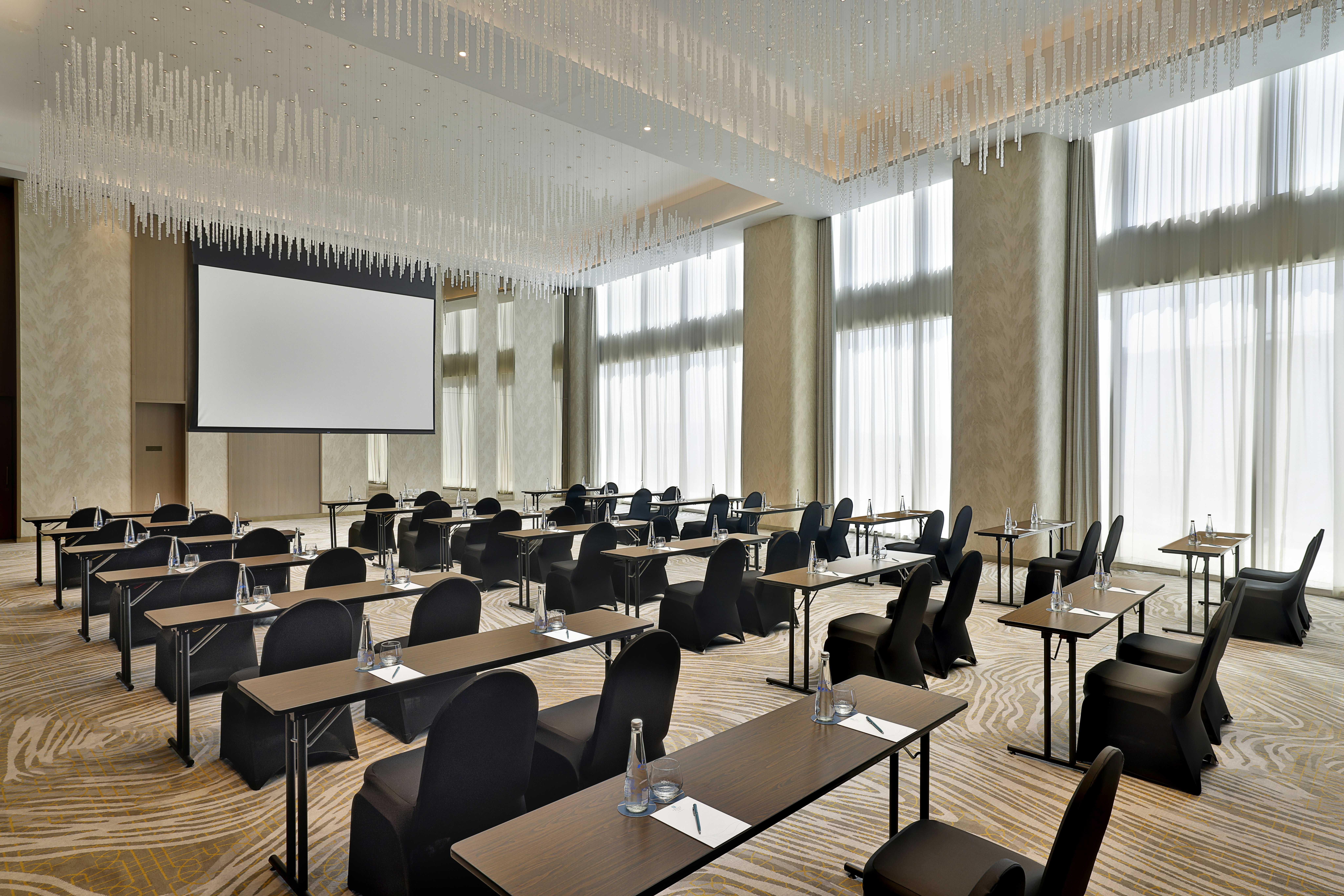 Embassy Suites by Hilton Dubai Business Bay 43/55