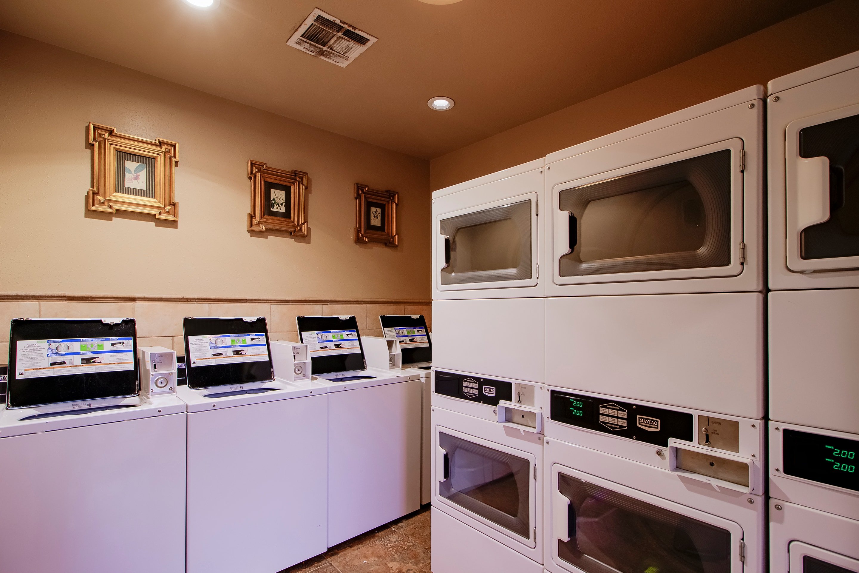 OYO Pinewood Inn & Suites Silsbee 7/20