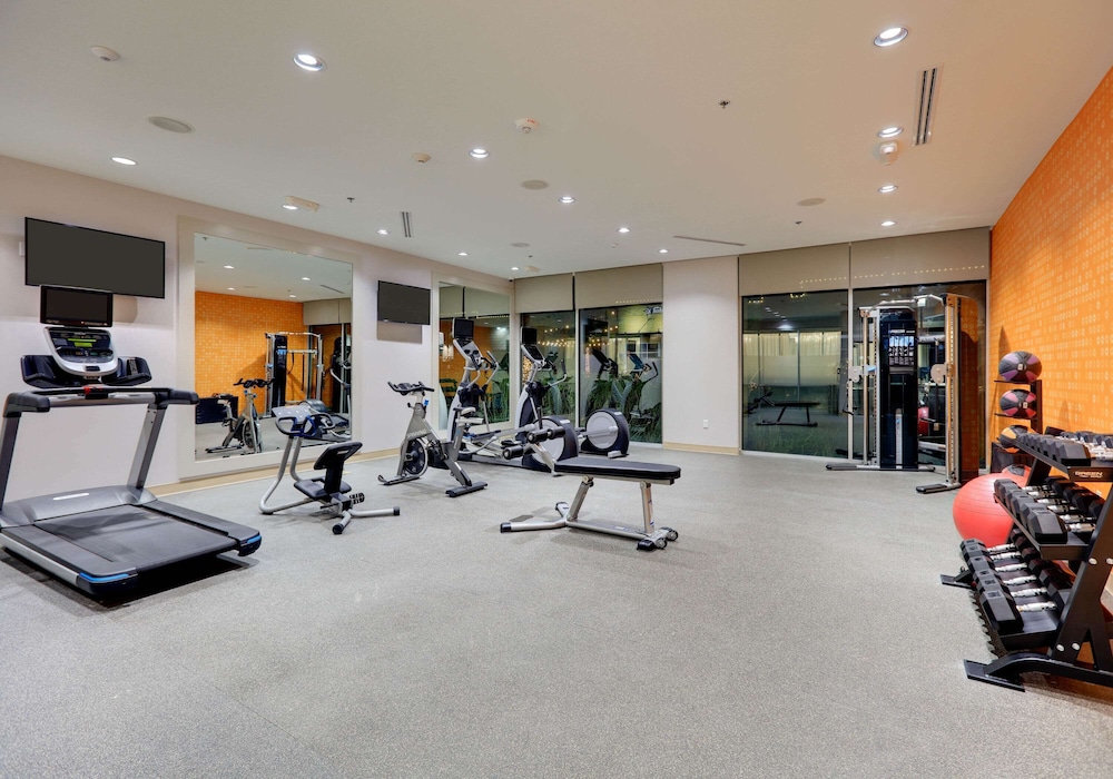 La Quinta Inn & Suites By Wyndham Lakeway 25/44