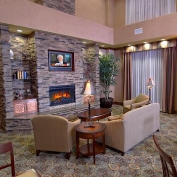 Hampton Inn & Suites Farmington, NM 19/33