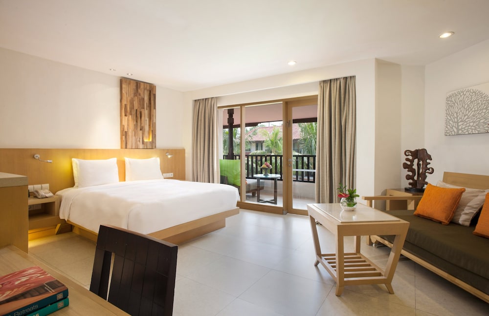 HOLIDAY INN RESORT BARUNA BALI 28/78